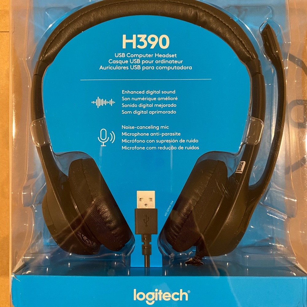 Logitech Computer Headset - Picture 1 of 2
